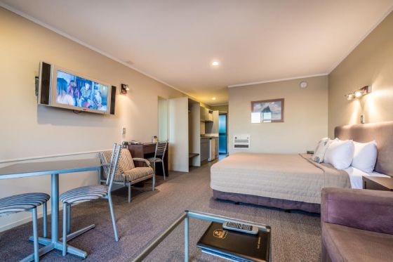 Premium Spa Studio with Lake View